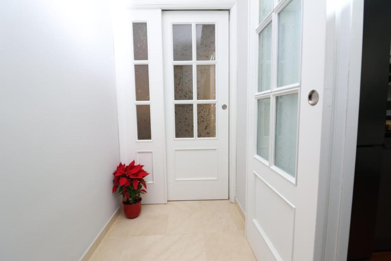 Piso En Pleno Centro De Huelva. Apartment Exterior photo
